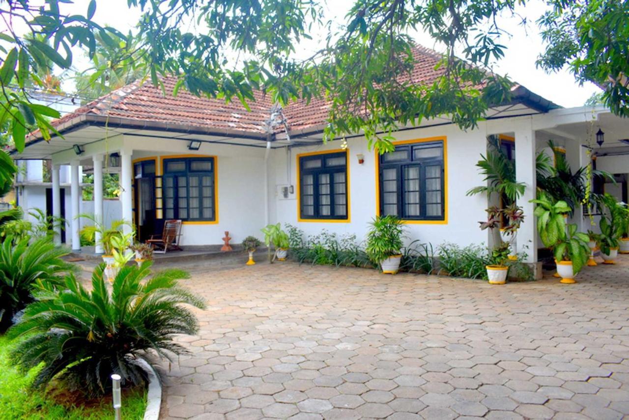 Old Park Villa Jaffna Exteriör bild