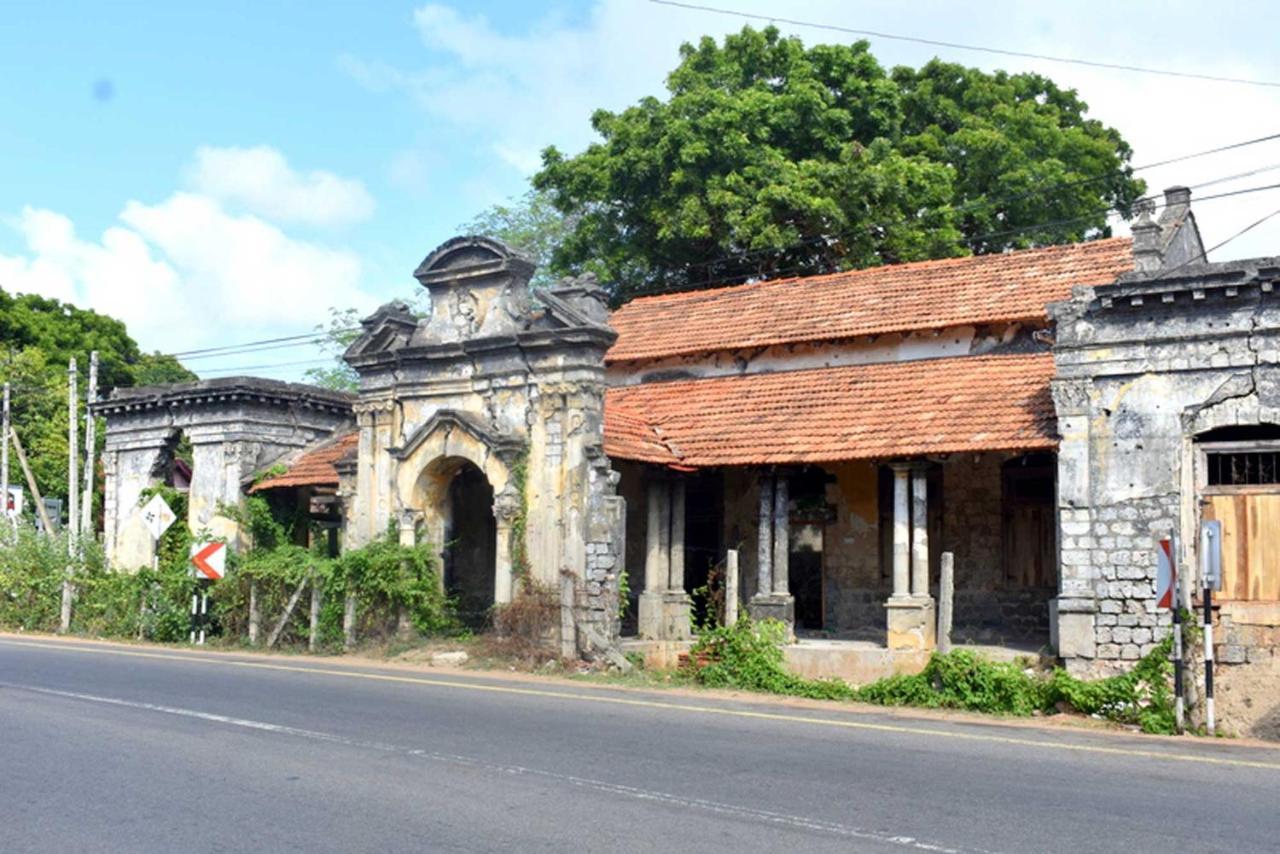 Old Park Villa Jaffna Exteriör bild