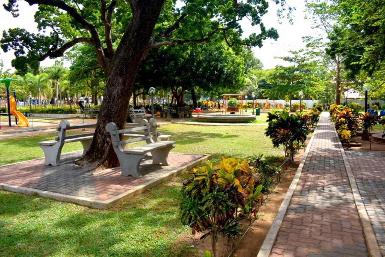 Old Park Villa Jaffna Exteriör bild